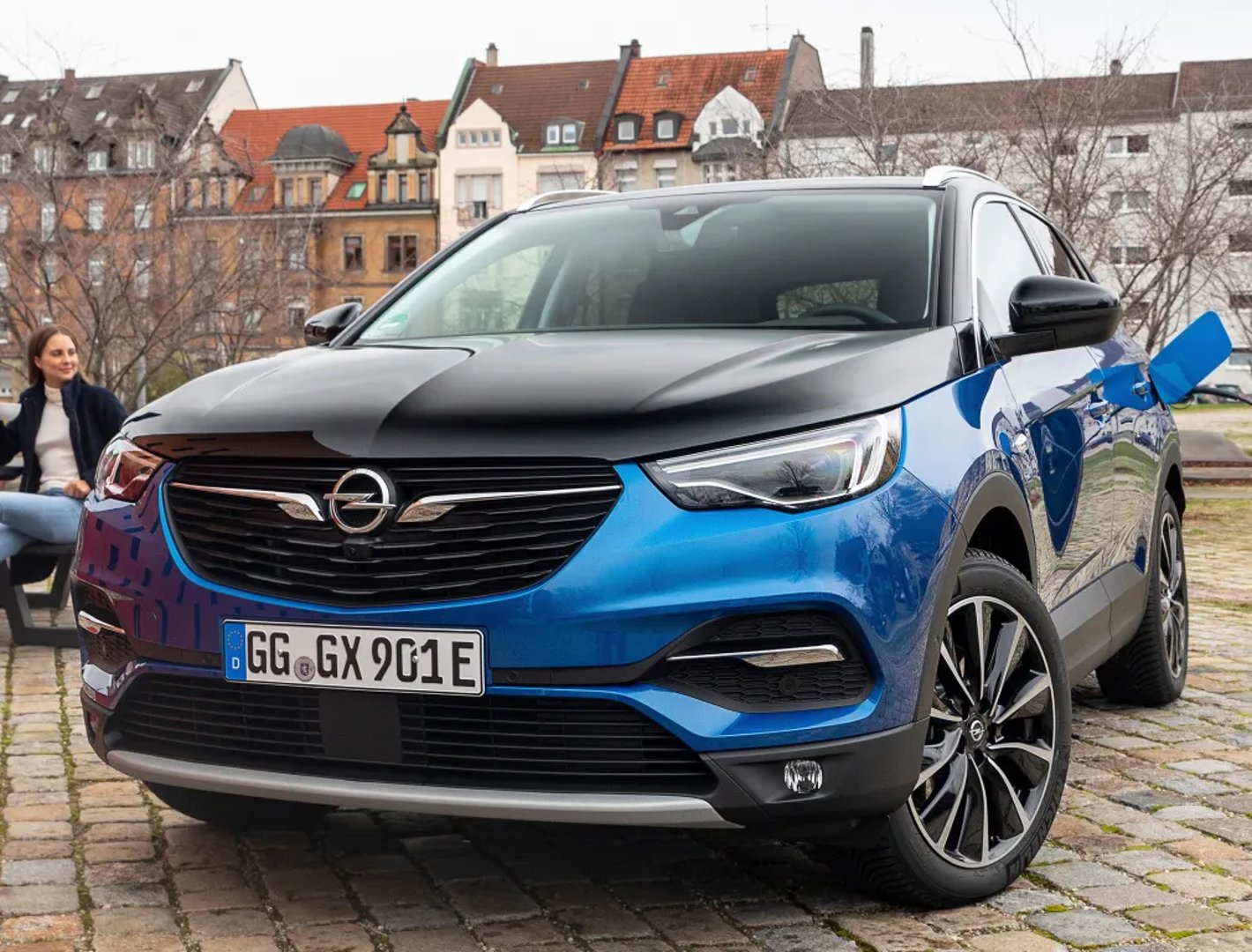 Opel_Grandland_1_generation__SUV_5-doors__3.jpg