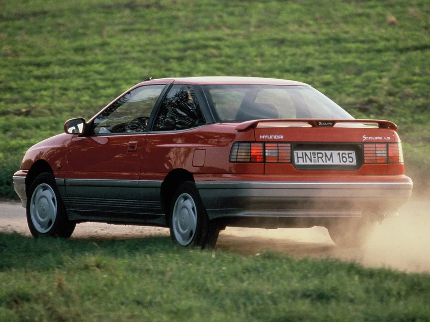 Hyundai_Scoupe_1_generation__Coupe__1.jpg