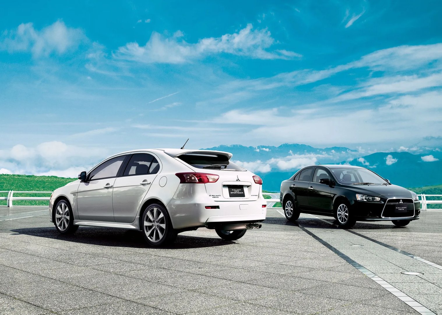 Mitsubishi_Galant_Fortis_1_generation__Hatchback_5-door__5.jpg