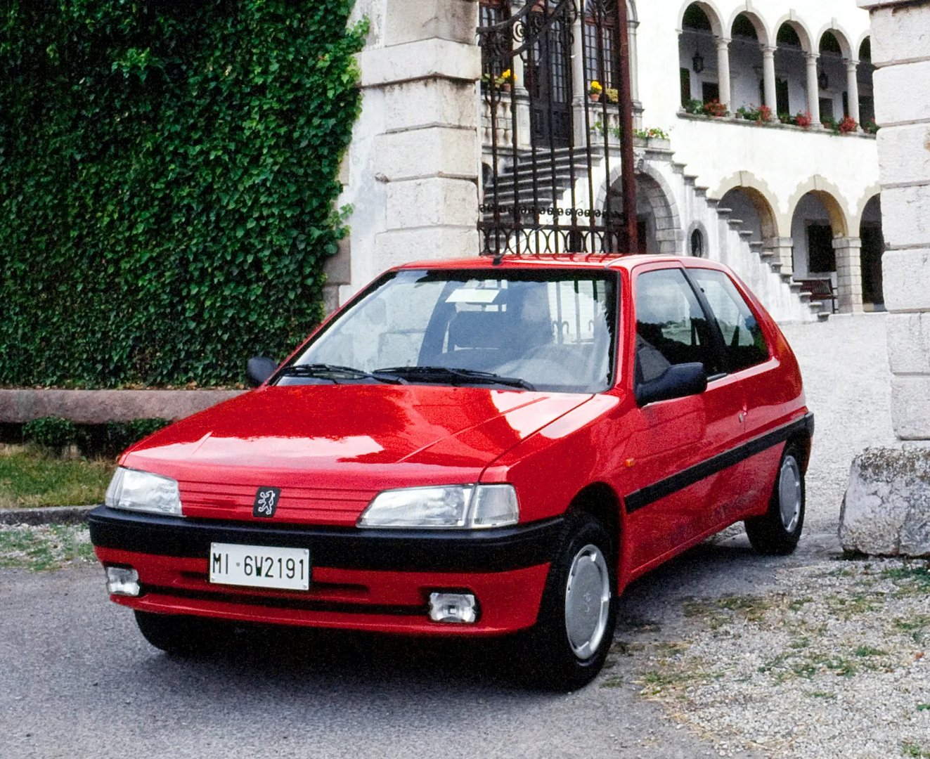 Peugeot_106_1_generation__Mini_3-doors__1.jpg
