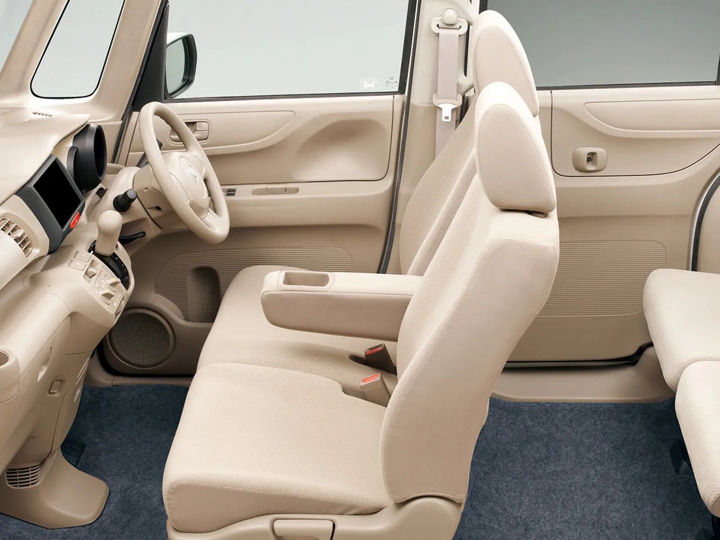 Honda_N-BOX_1_generation__Mini_5-doors__7.jpg