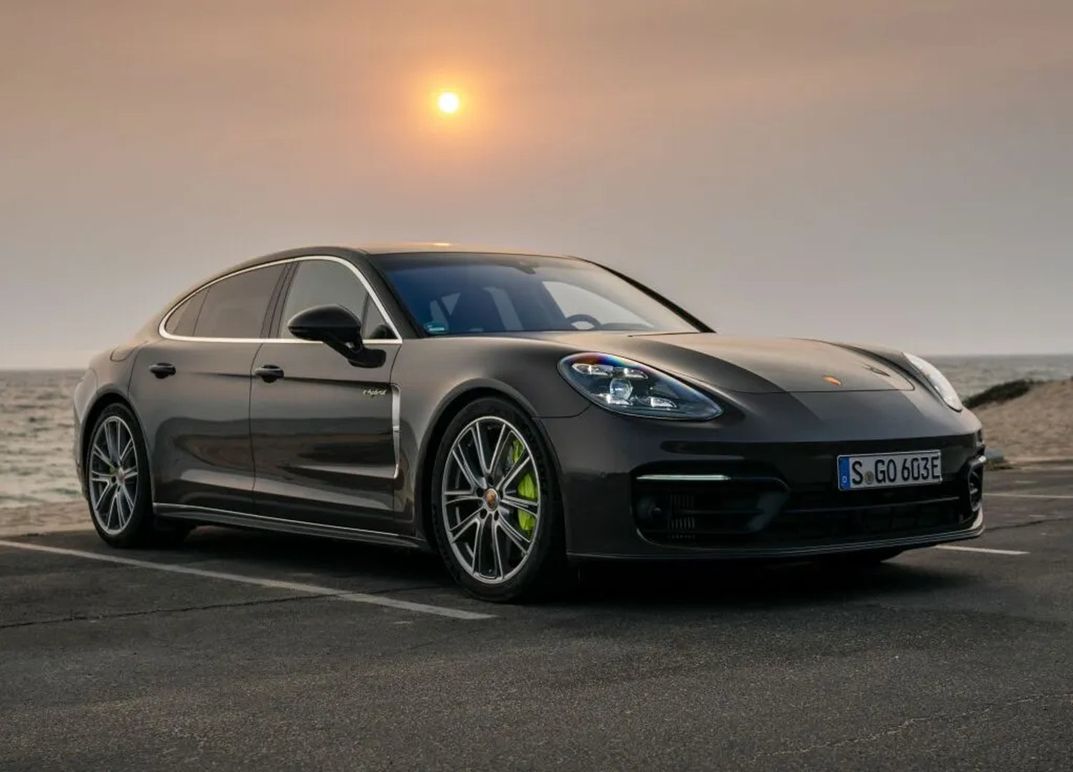Porsche_Panamera_2_generation_restyling__Liftback_Long__6.jpg