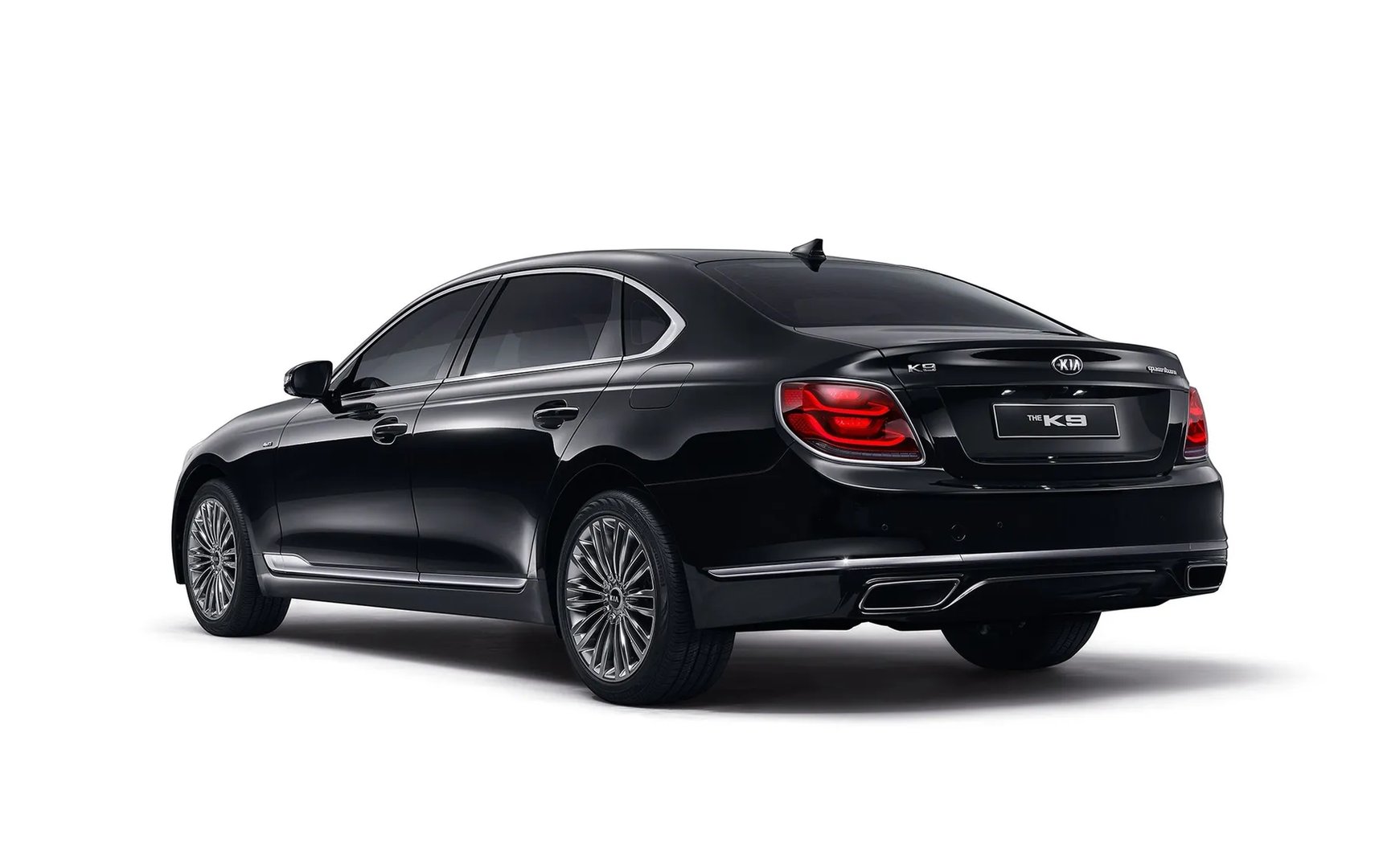 Kia_K9_2_generation__Sedan__1.jpg
