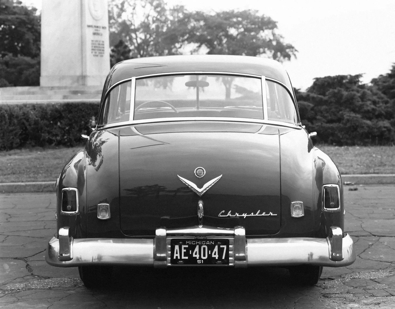Chrysler_New_Yorker_3_generation__Sedan__6.jpg