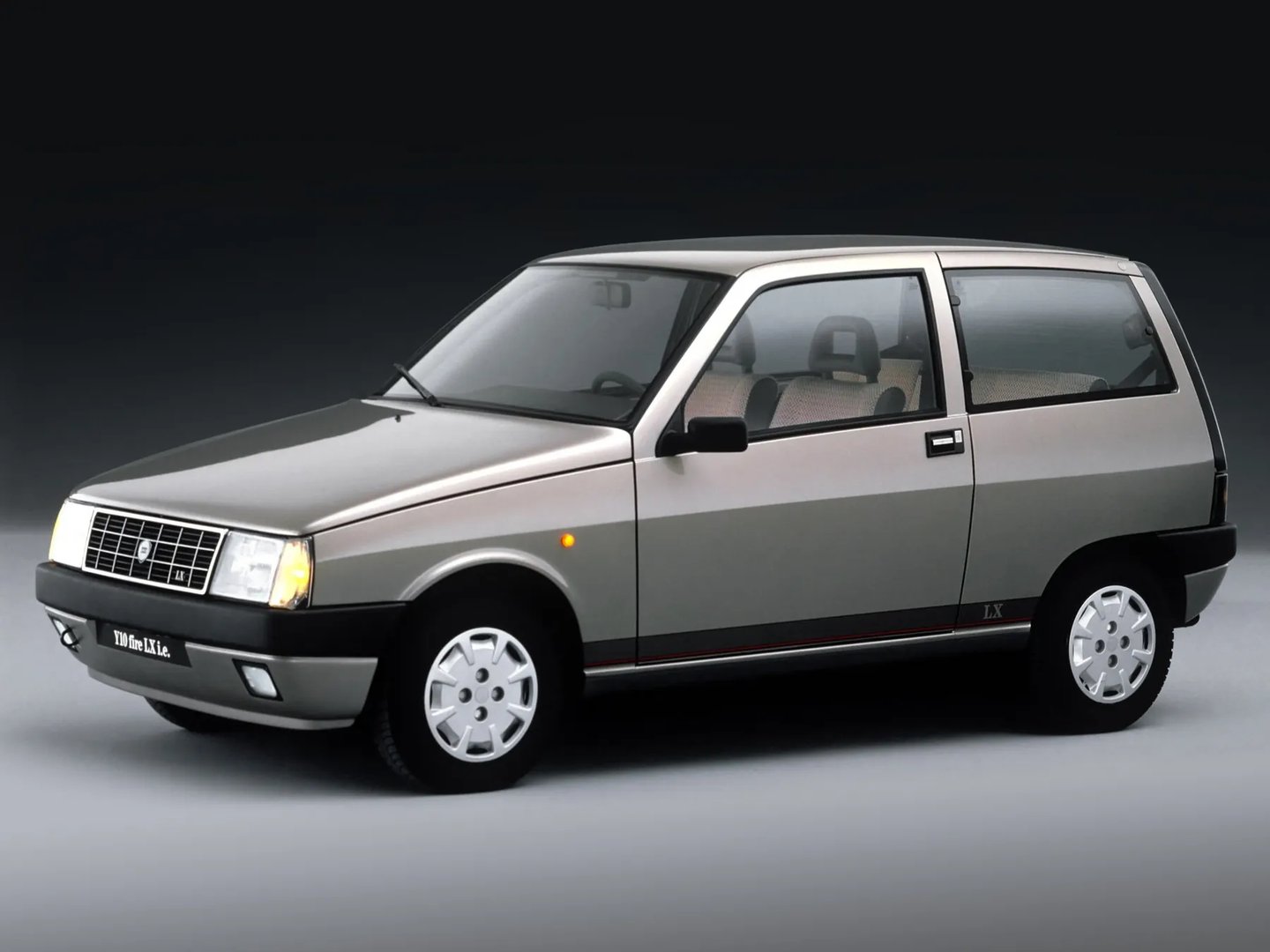 Lancia_Y10_1_generation__Mini_3-doors__3.jpg