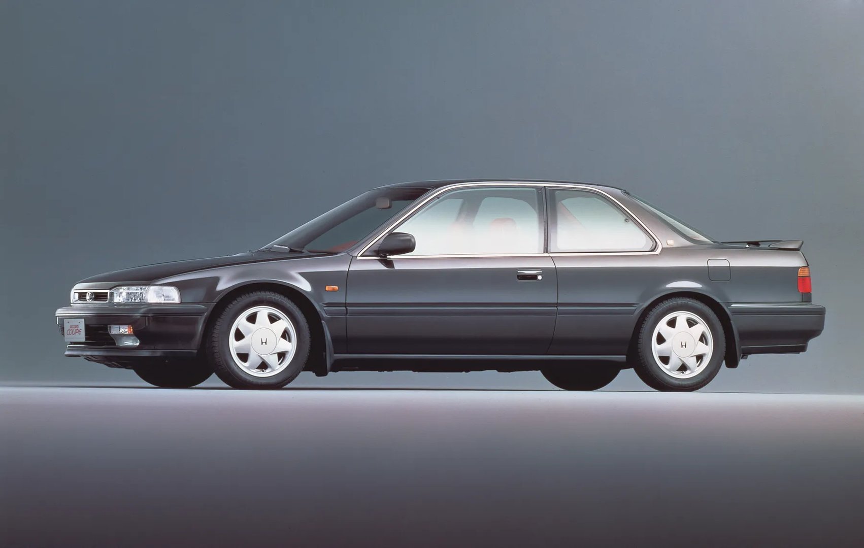 Honda_Accord_(USA)_4_generation__Coupe__2.jpg