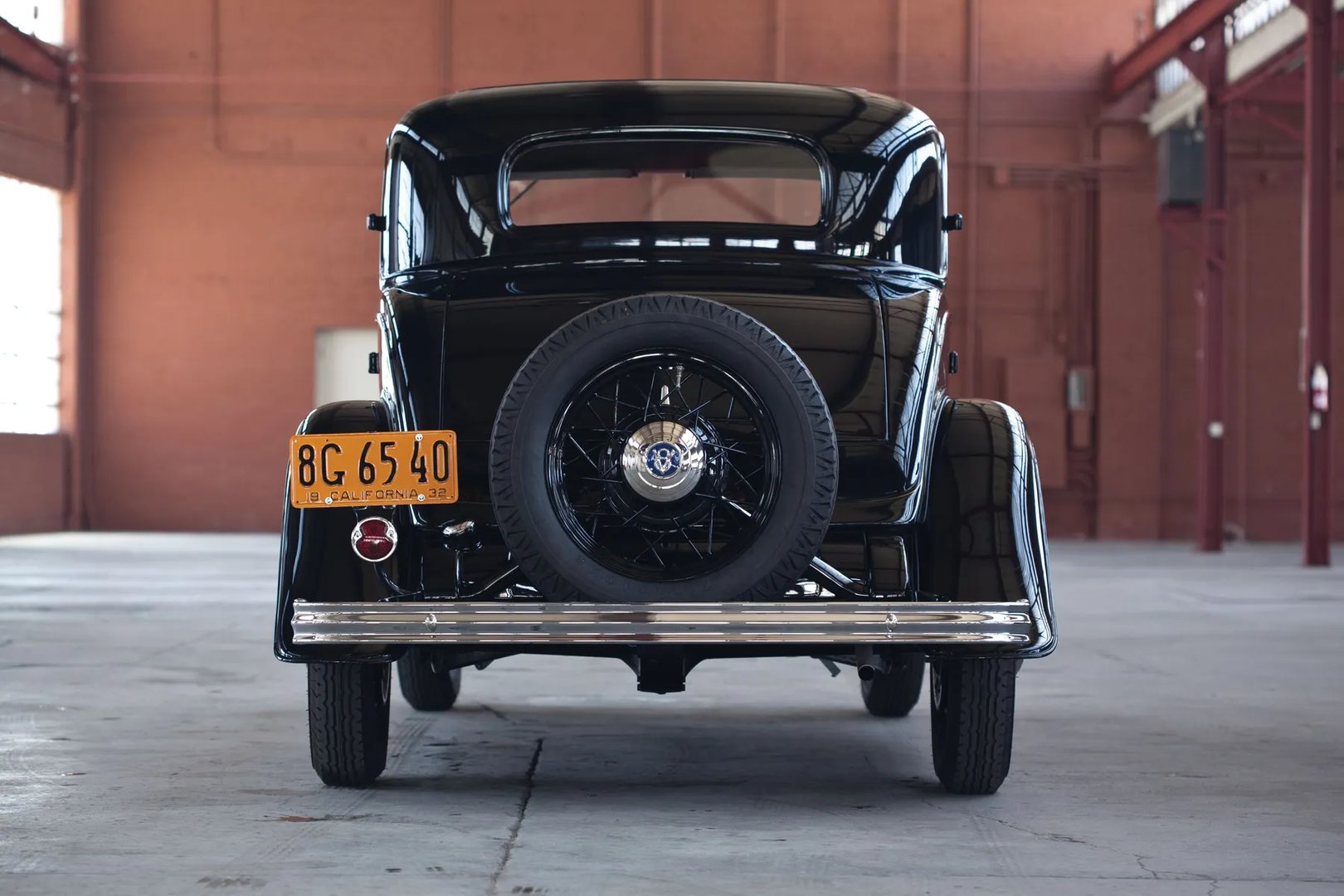 Ford_V8_1_generation__Coupe__4.jpg