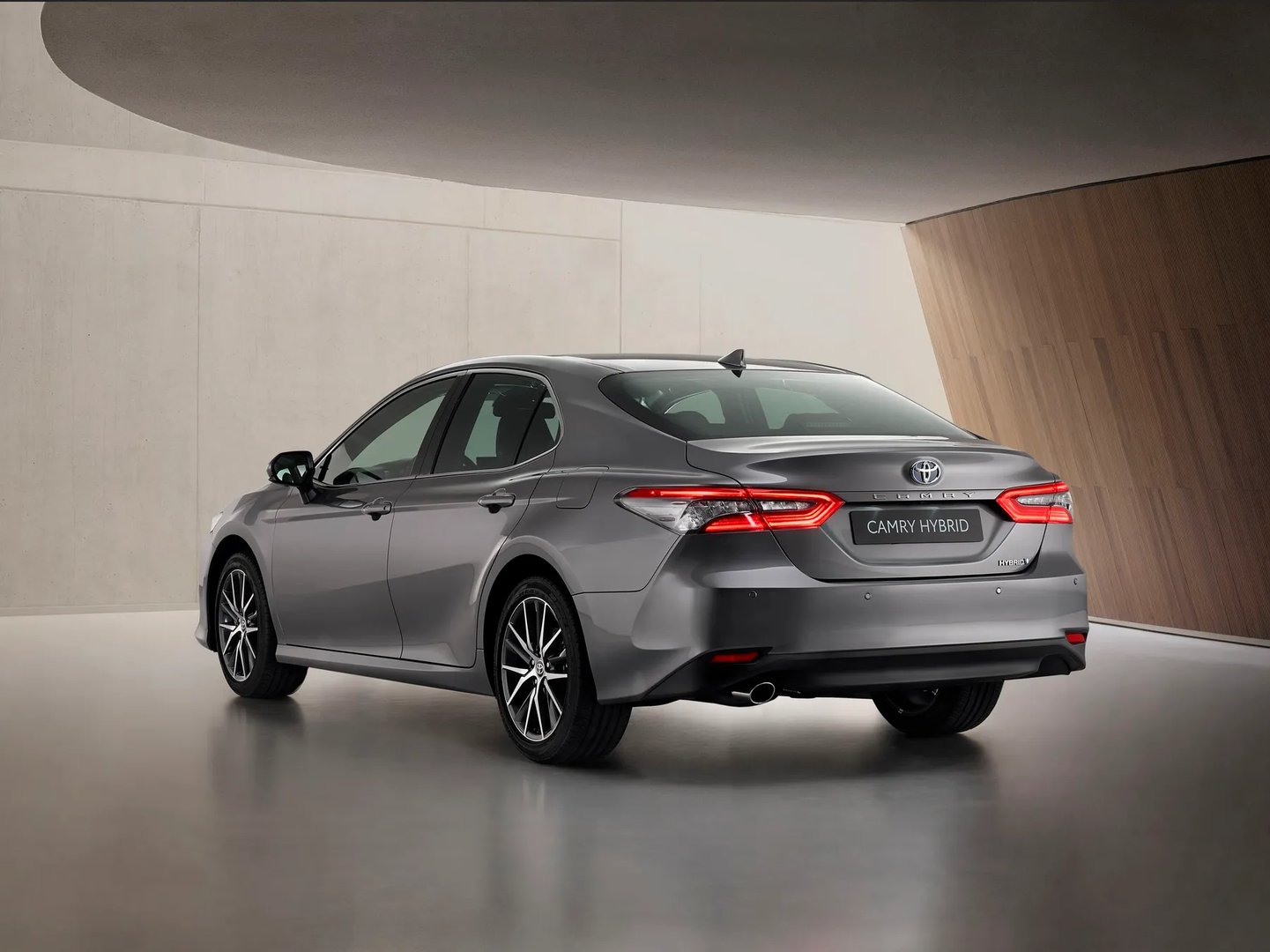 Toyota_Camry_8_generation_restyling__Sedan__9.jpg