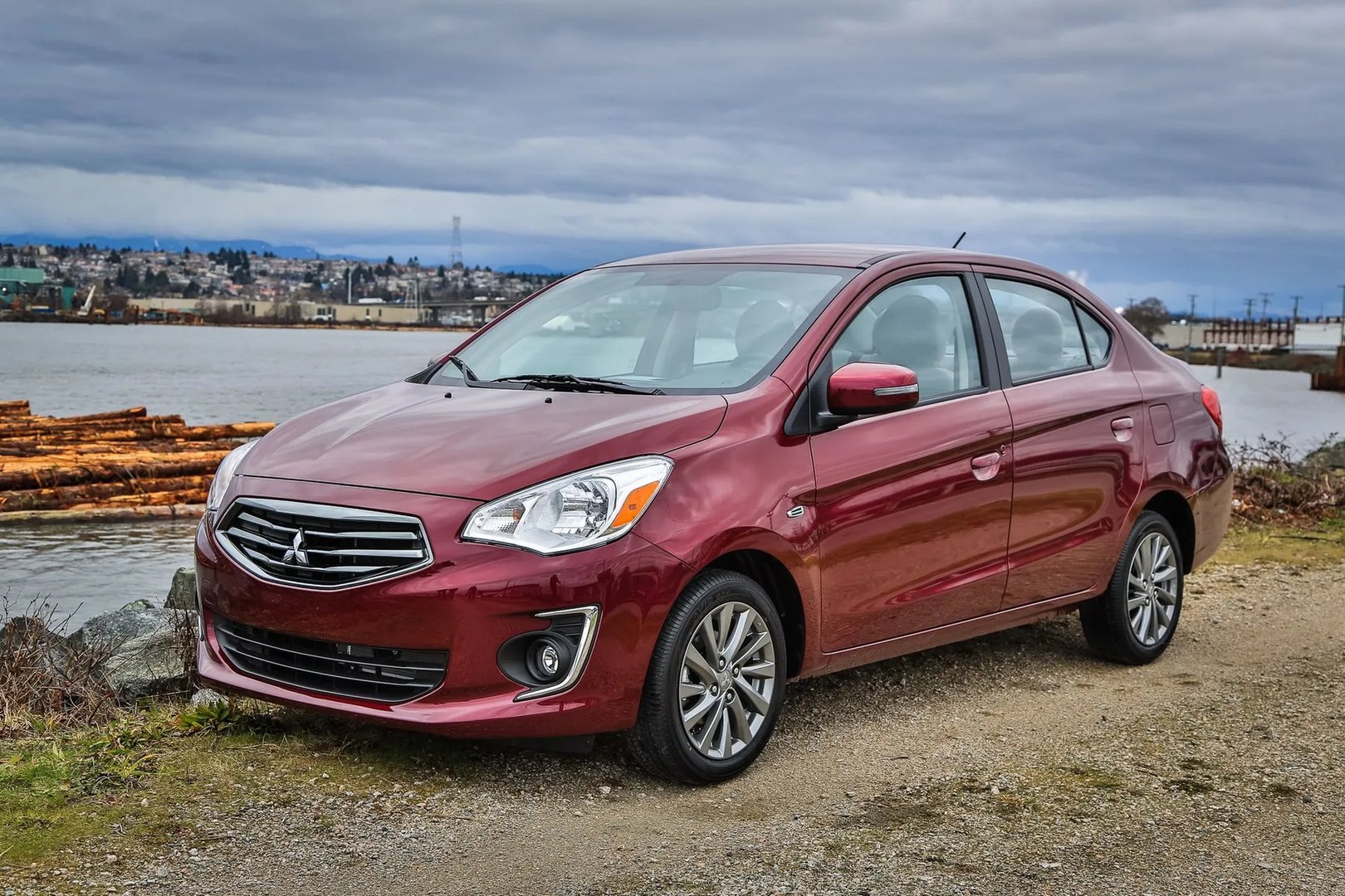 Mitsubishi_Mirage_6_generation_restyling__Sedan__3.jpg