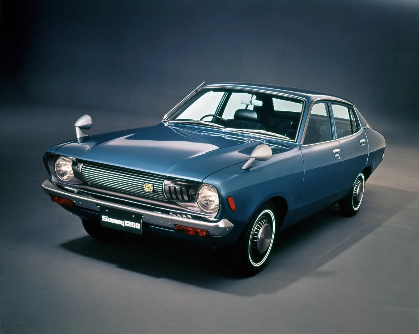 Nissan Sunny 3 generation  Sedan