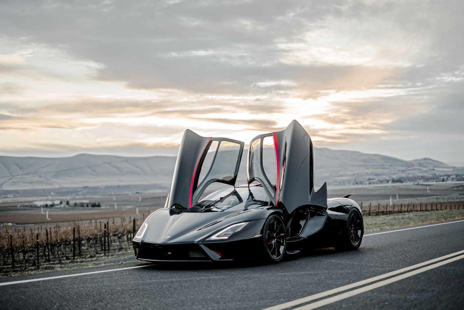 ssc_Tuatara_1_generation__Coupe__8.jpg