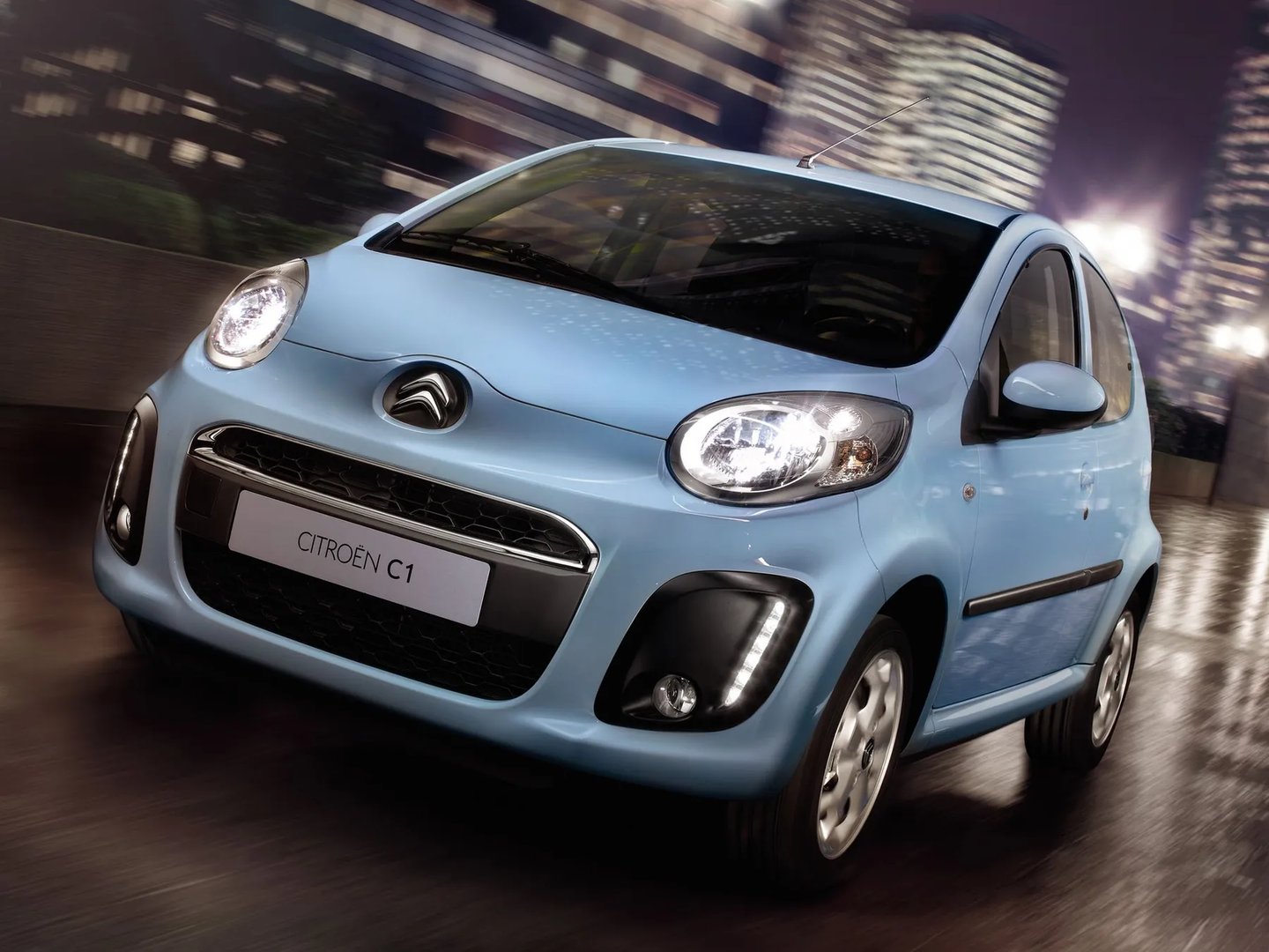 Citroen_C1_1_generation_restyling_2__Mini_5-doors__1.jpg