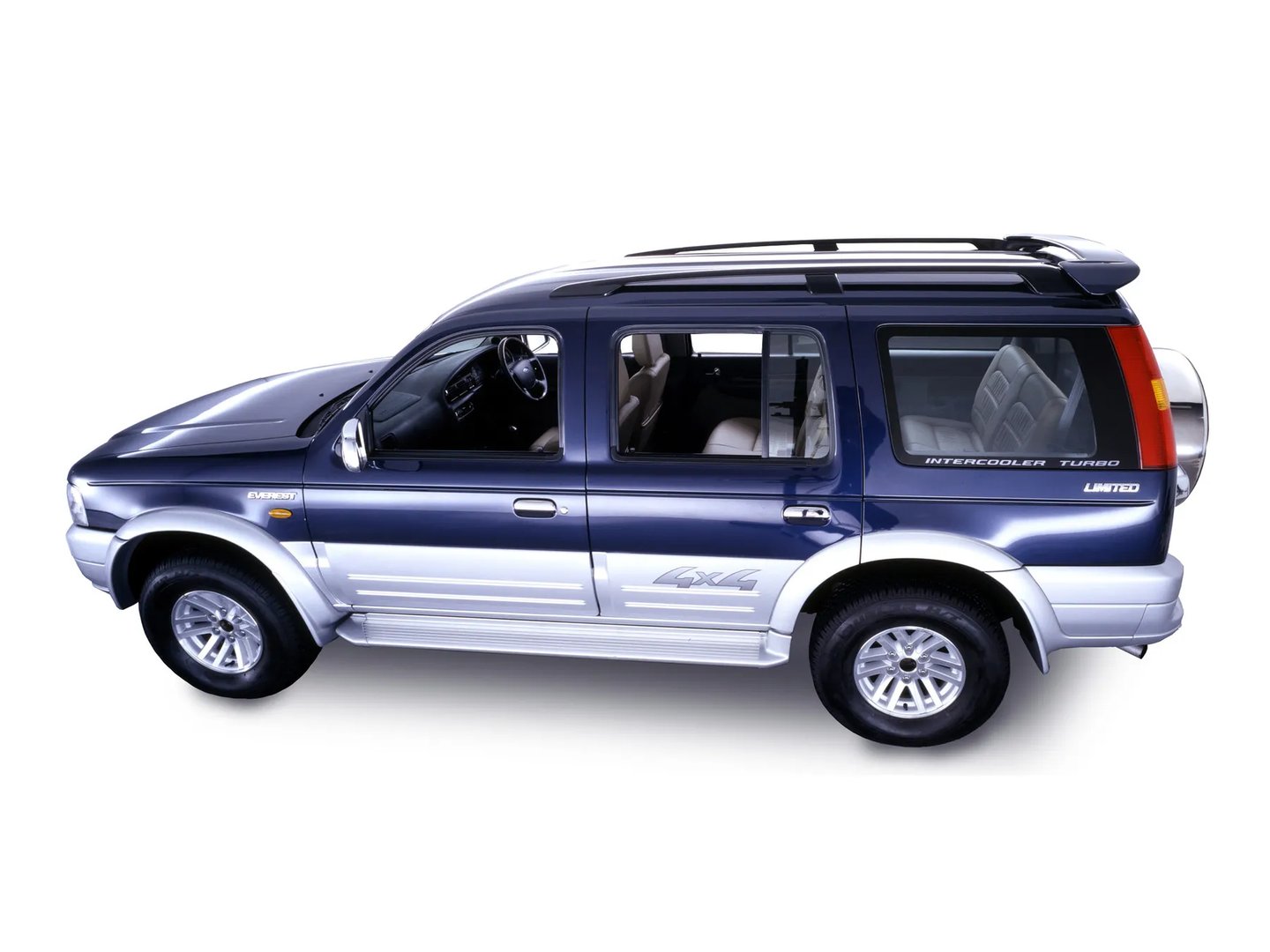 Ford_Everest_1_generation__SUV_5-doors__1.jpg