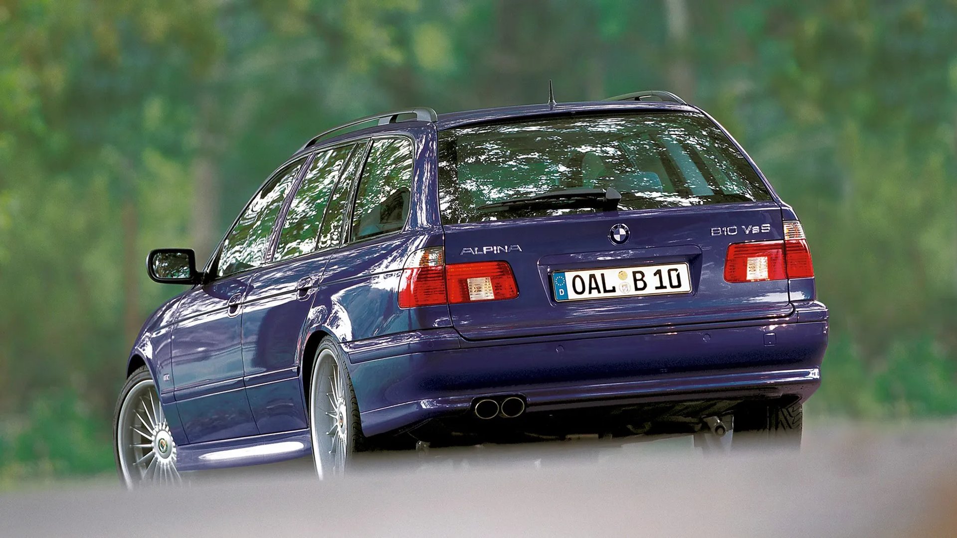 Alpina_B10_3_generation__Estate_5-door__3.jpg