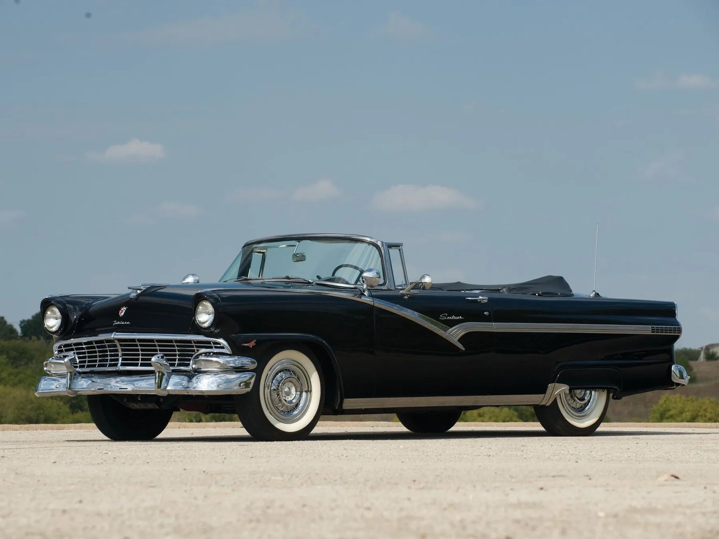 Ford_Fairlane_1_generation__Cabrio__13.jpg