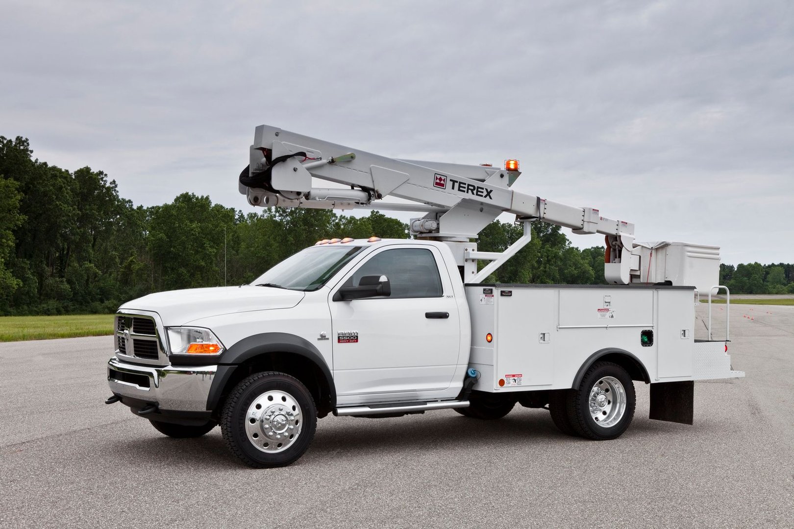 ram_Chassis_Cab_1_generation__Pickup_single-cab__15.jpg