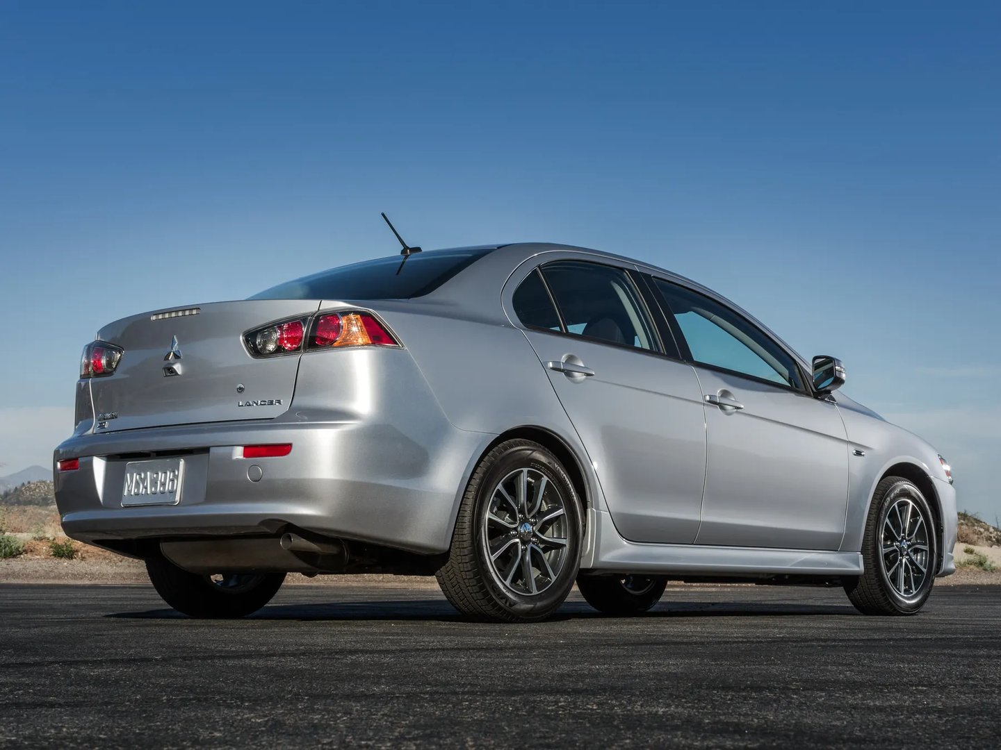 Mitsubishi_Lancer_10_generation_restyling__Sedan__1.jpg