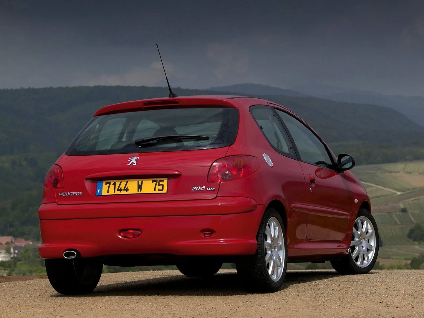 Peugeot_206_1_generation__Mini_3-doors__8.jpg