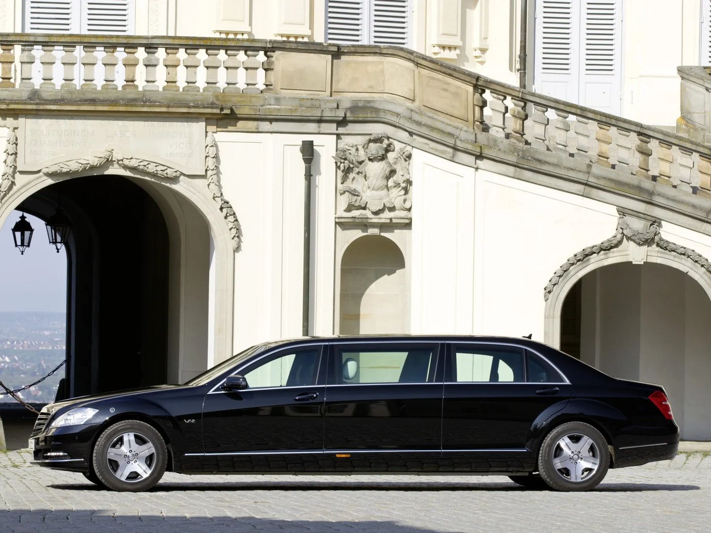 Mercedes_S-Class_5_generation_restyling__Limousine__6.jpg