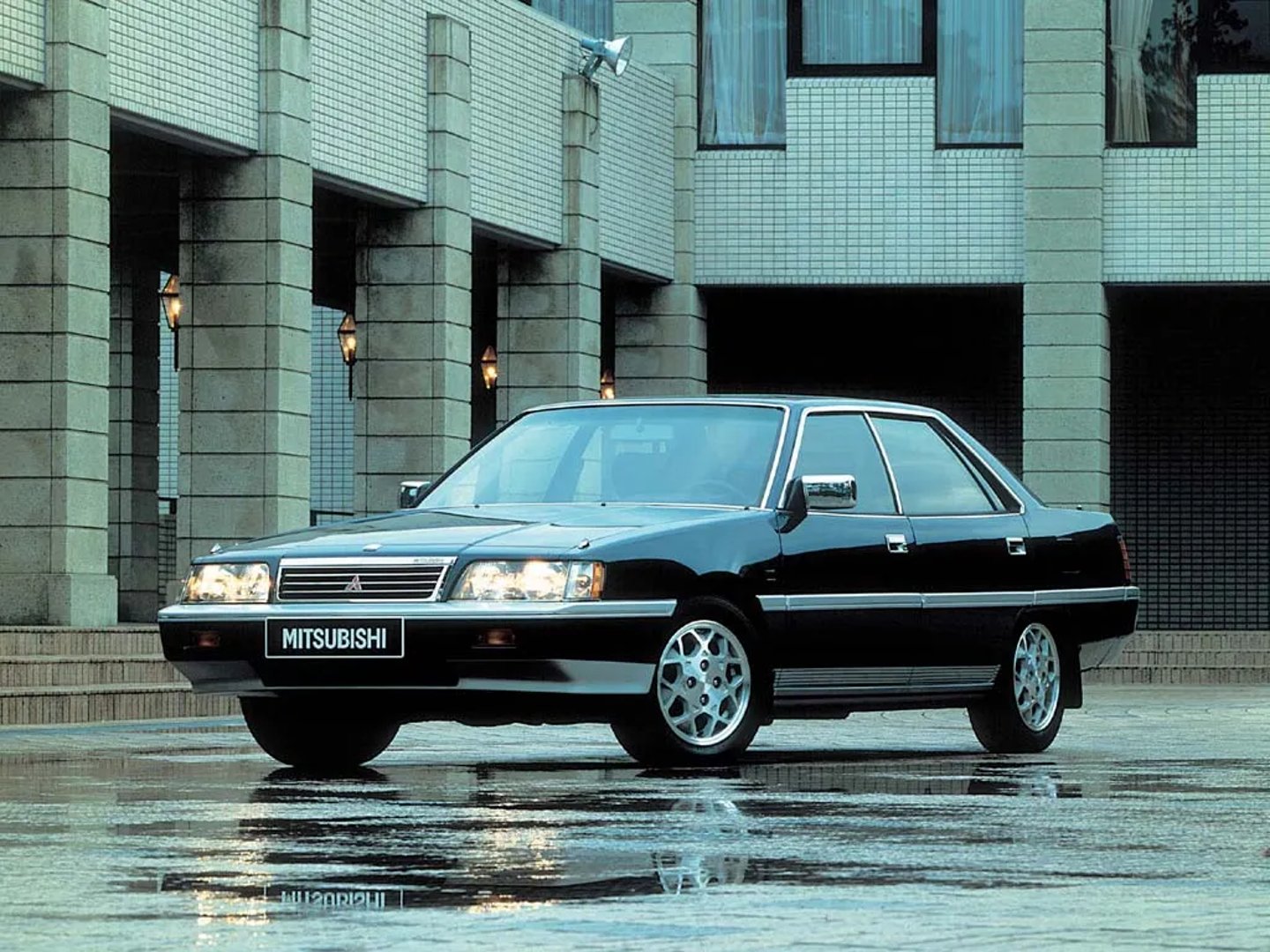 Mitsubishi_Sapporo_2_generation__Sedan__3.jpg
