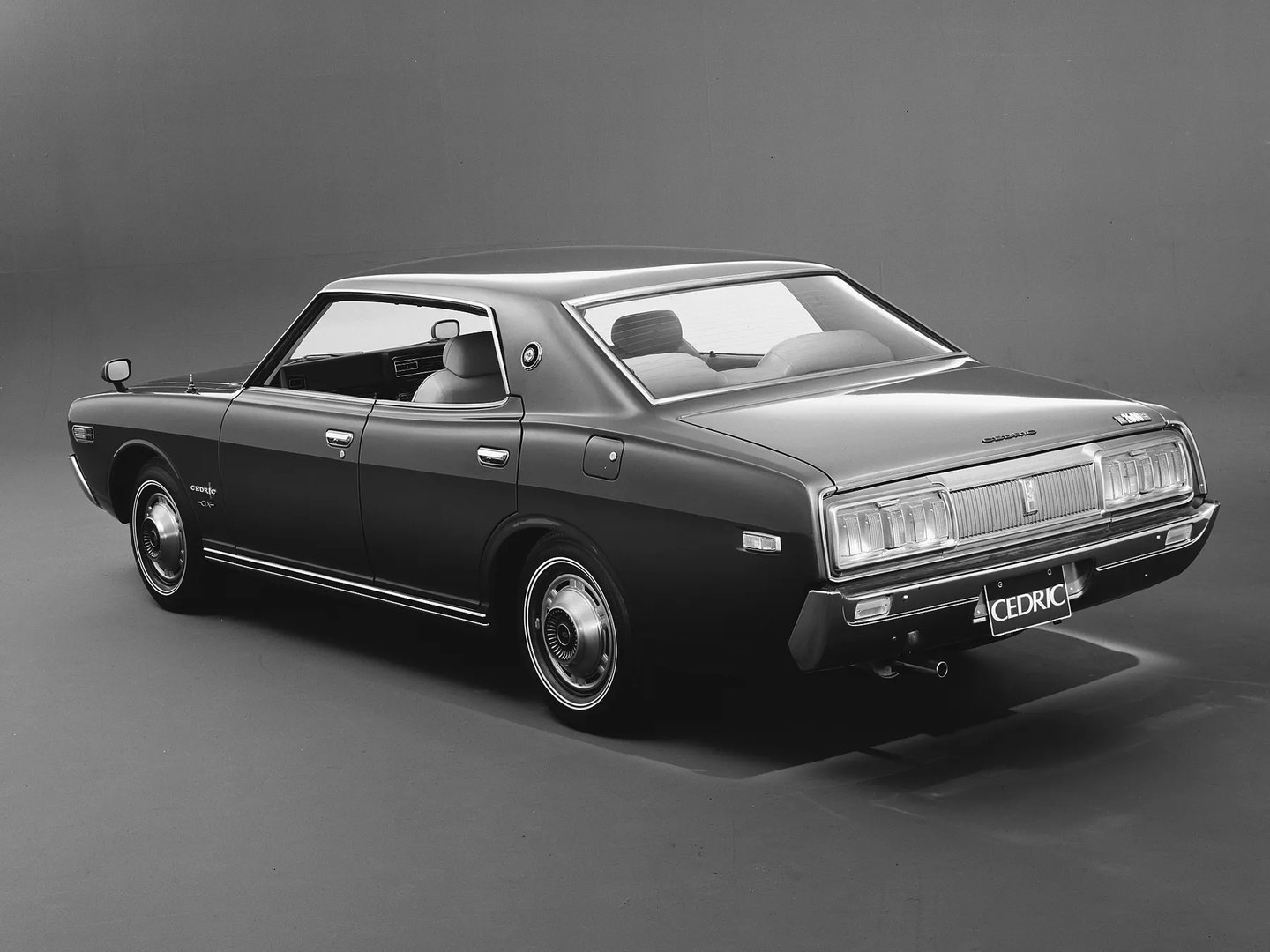 Nissan_Cedric_3_generation__Sedan_Hardtop__3.jpg