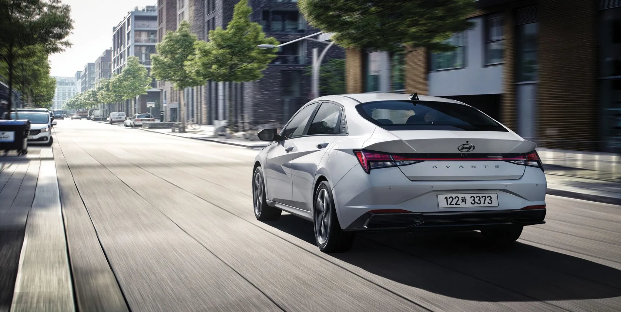 Hyundai_Avante_7_generation__Sedan__1.jpg