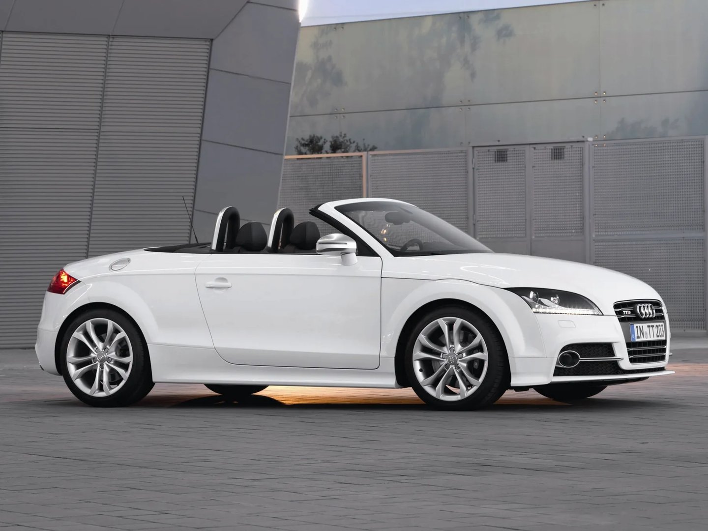 Audi_TTS_2_generation_restyling__Roadster__10.jpg