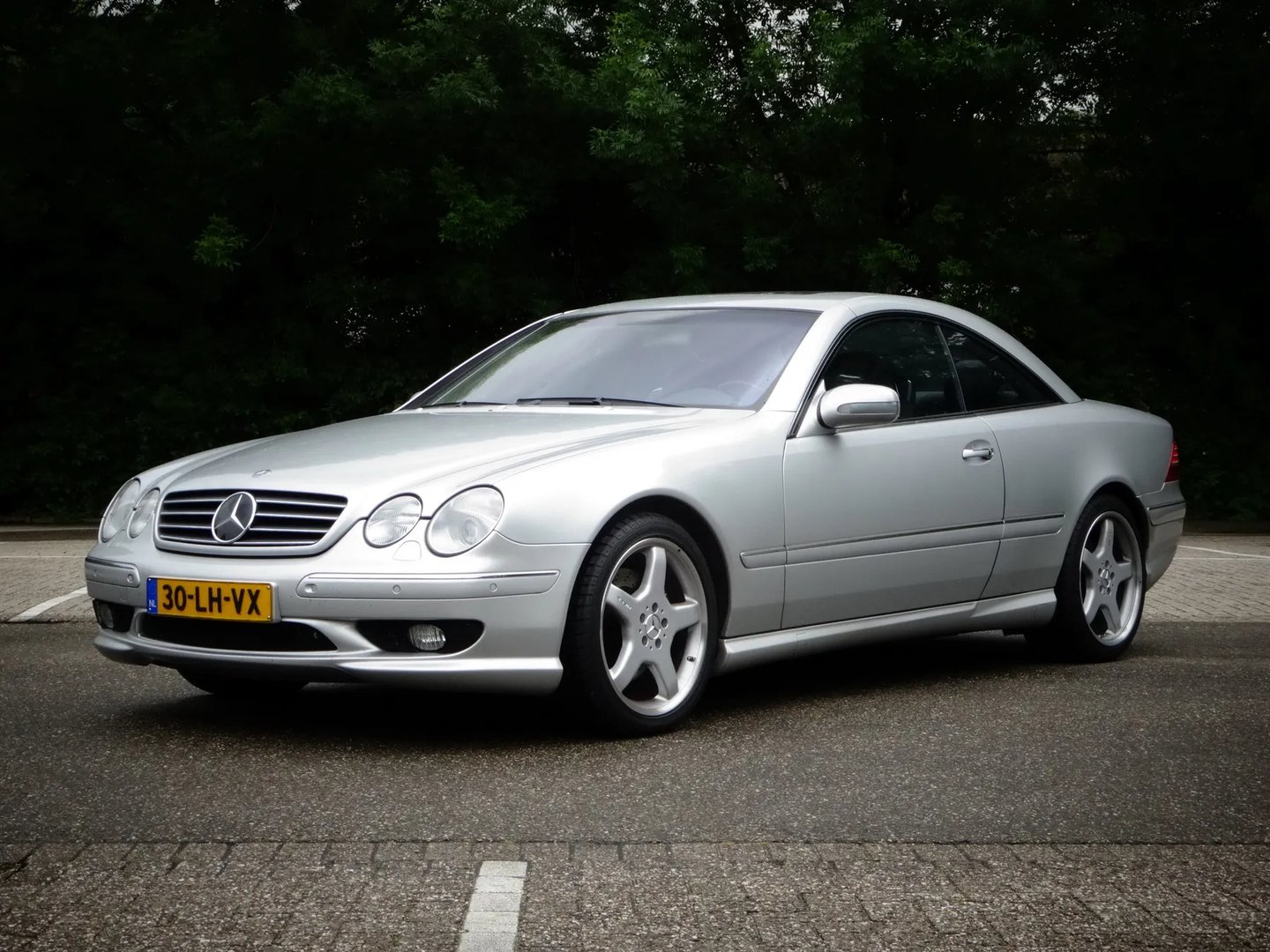 Mercedes_CL-Class_AMG_1_generation__Coupe_Hardtop__5.jpg