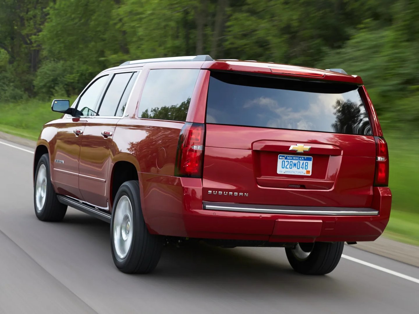 Chevrolet_Suburban_11_generation__SUV_5-doors__7.jpg