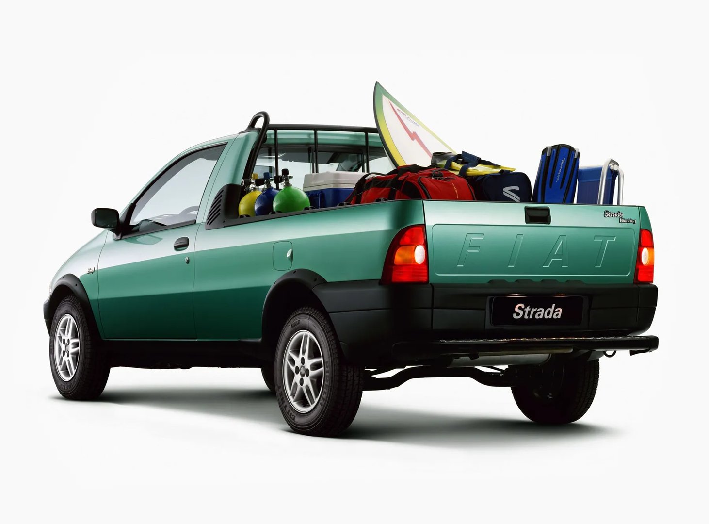 Fiat_Strada_1_generation__Pickup_single-cab__6.jpg