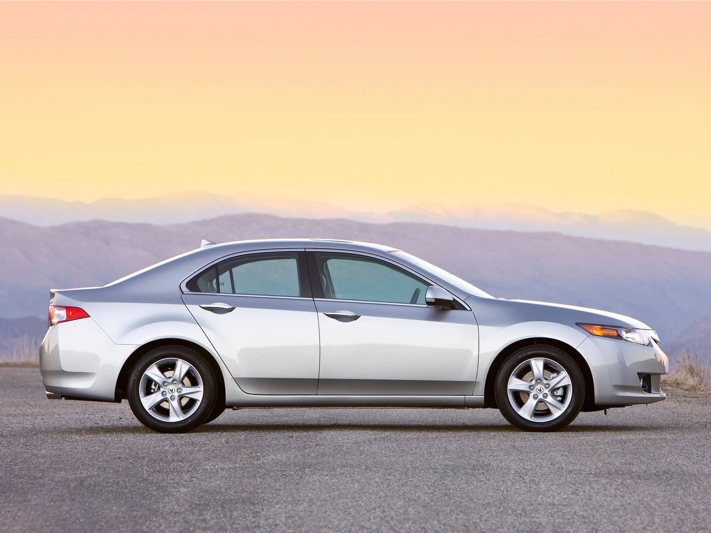 Acura_TSX_2_generation__Sedan__9.jpg