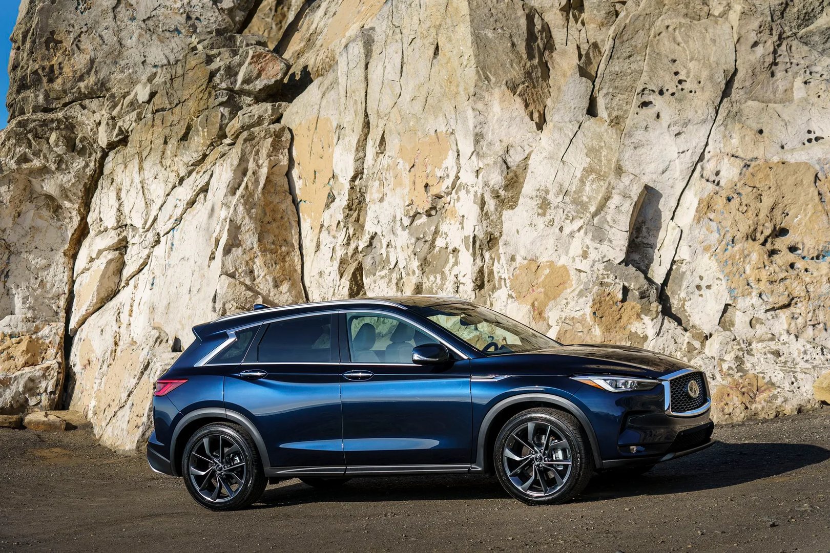 Infiniti_QX50_2_generation__SUV_5-doors__13.jpg