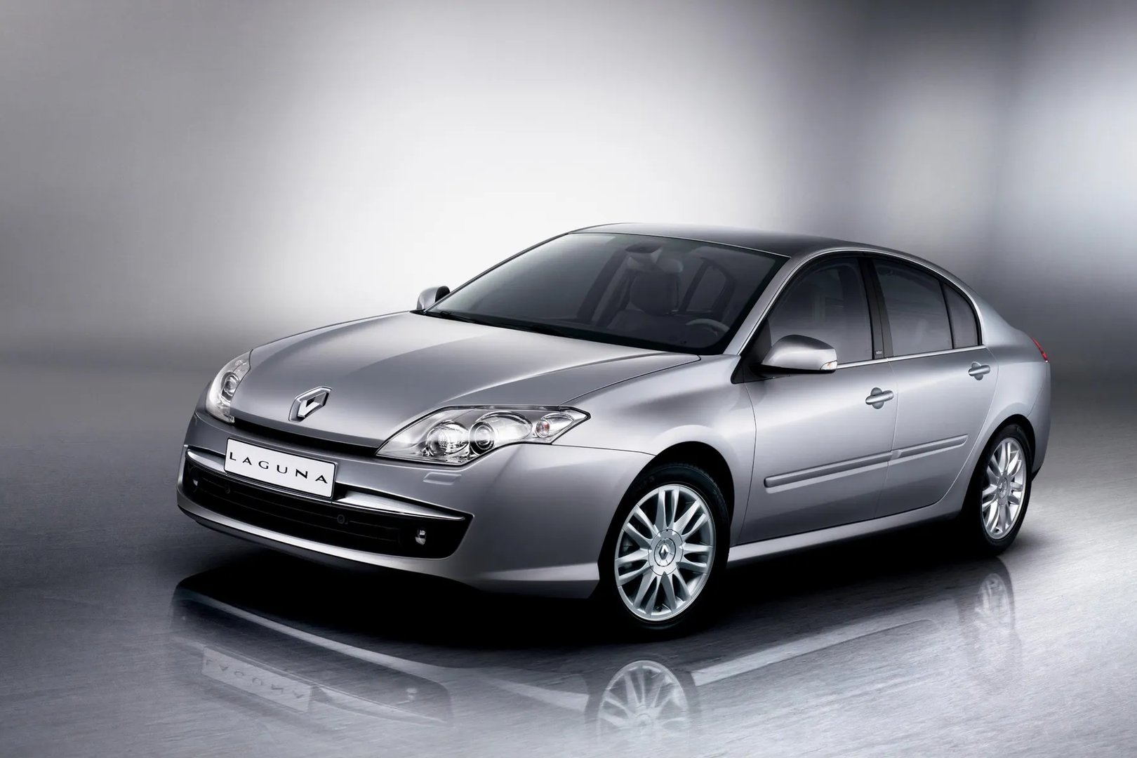 Renault Laguna 3 generation  Liftback