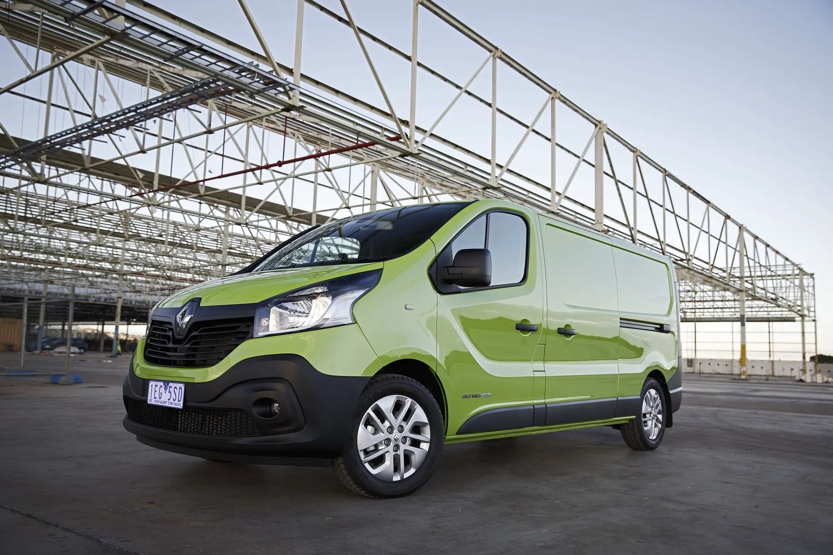 Renault_Trafic_3_generation__Van_Long__10.jpg