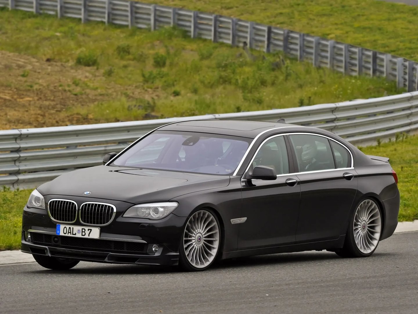 Alpina_B7_5_generation__Sedan__1.jpg