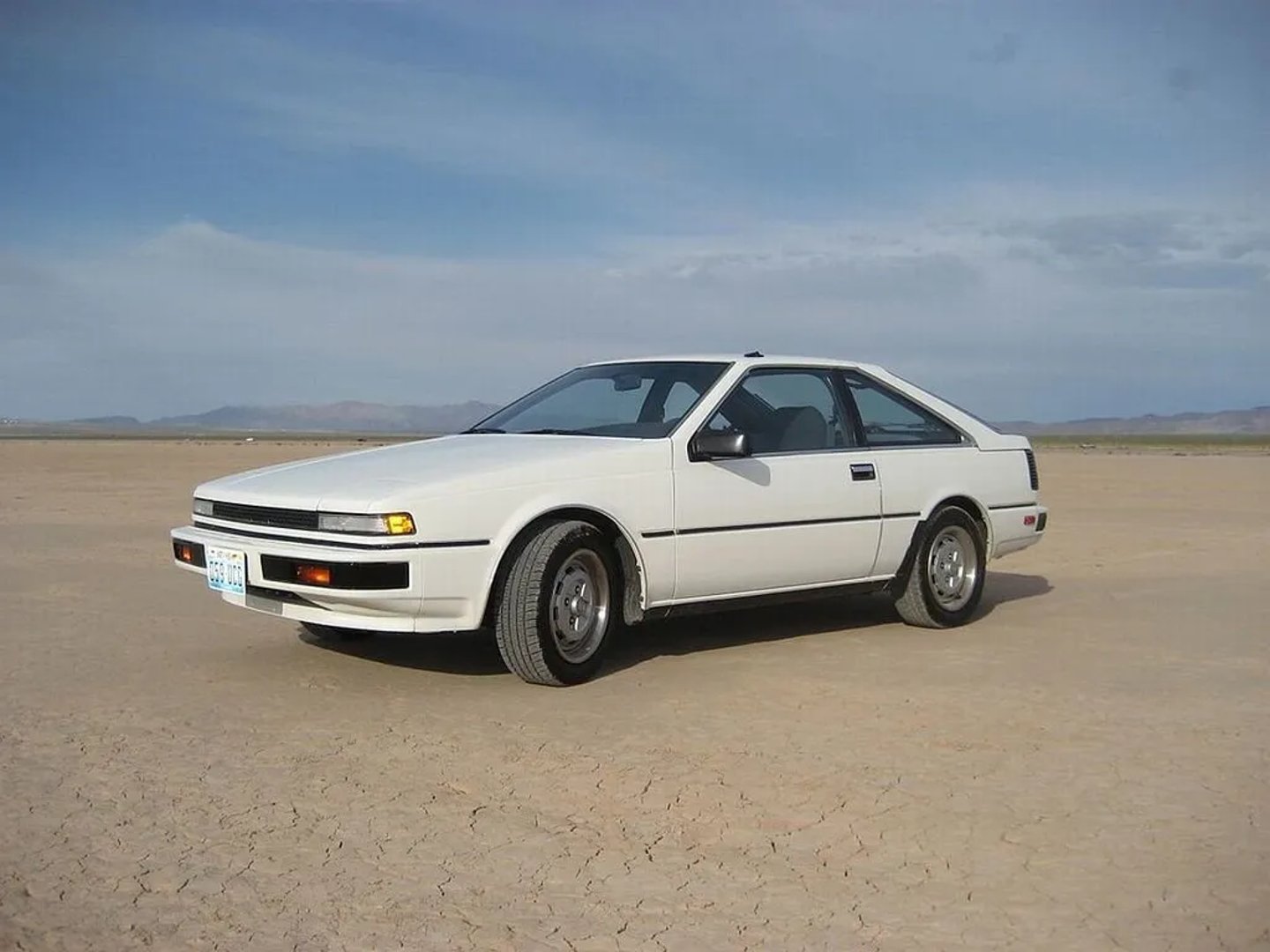 Nissan_200SX_1_generation__Hatchback_3-door__3.jpg