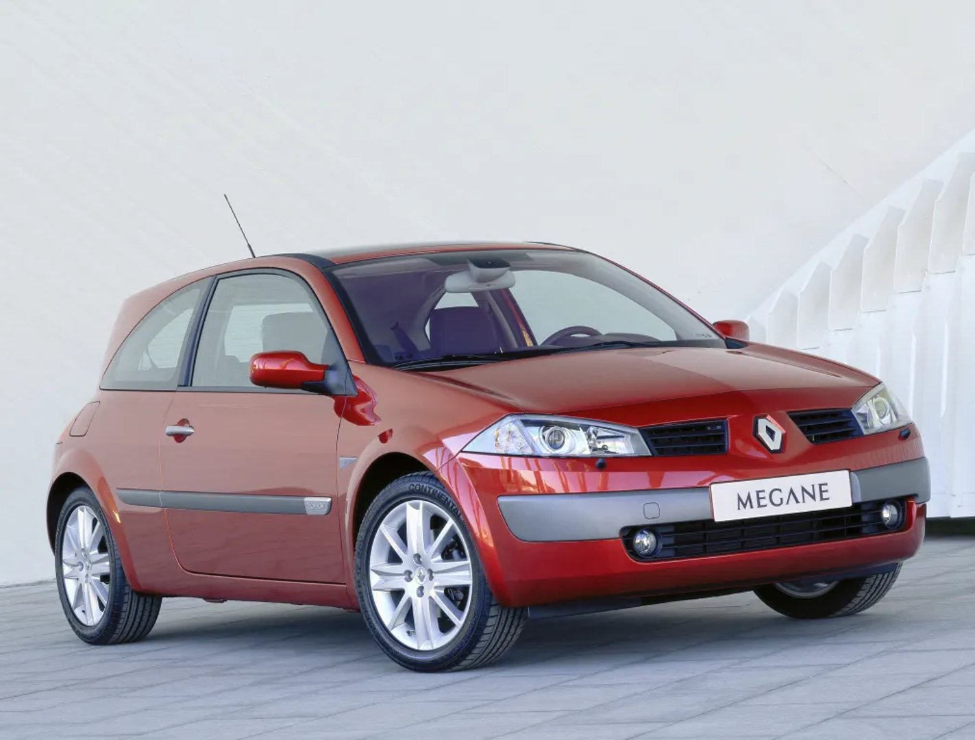 CM08, CM0B, CM0C, CM0F, CM0G, CM0U, CM0W, CM  Hatchback 3-door