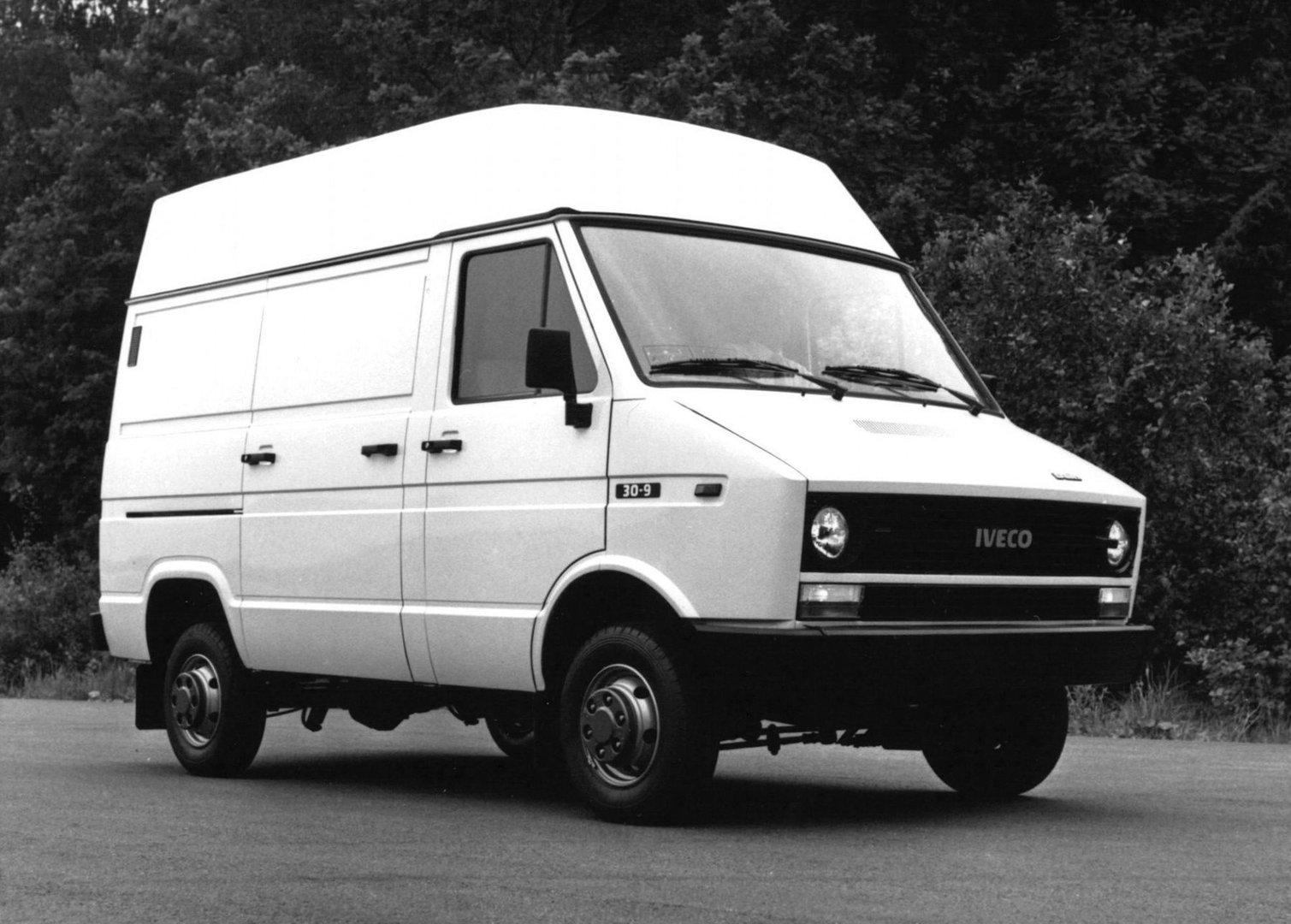 IVECO Daily 1 generation  Van 