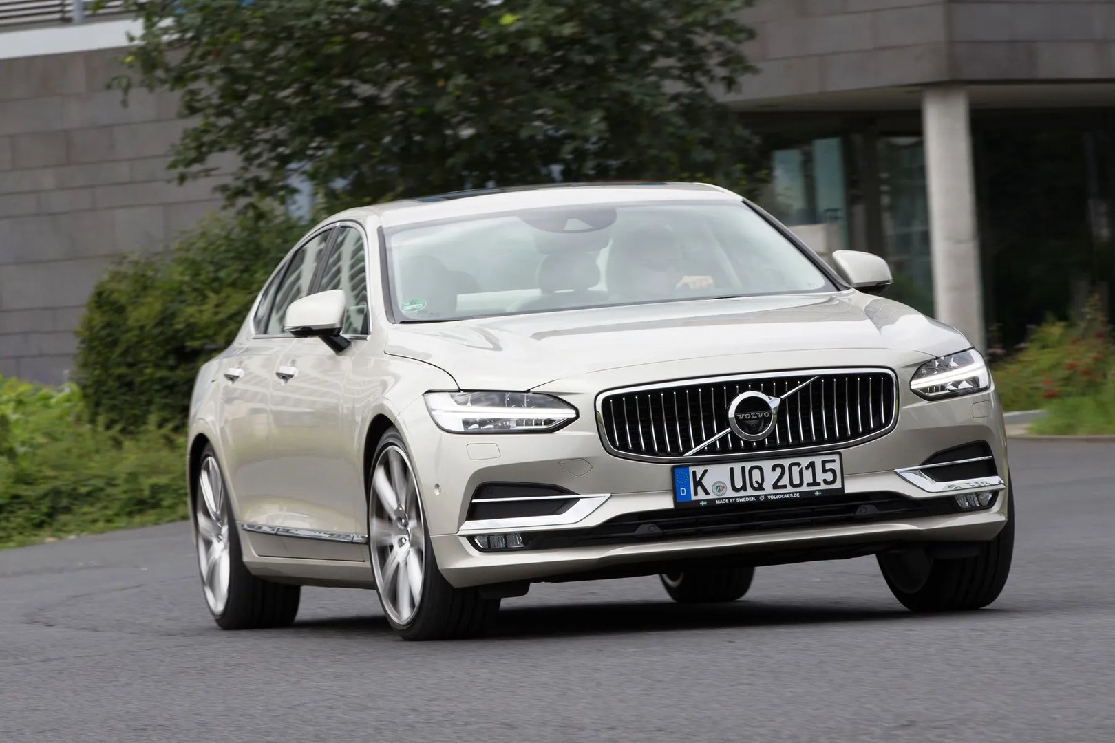 Volvo_S90_2_generation__Sedan__3.jpg