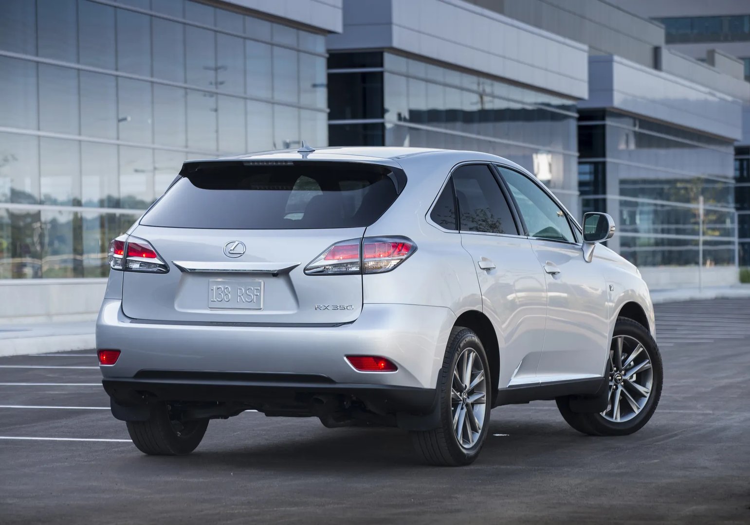 Lexus_RX_3_generation_restyling__SUV_5-doors__4.jpg
