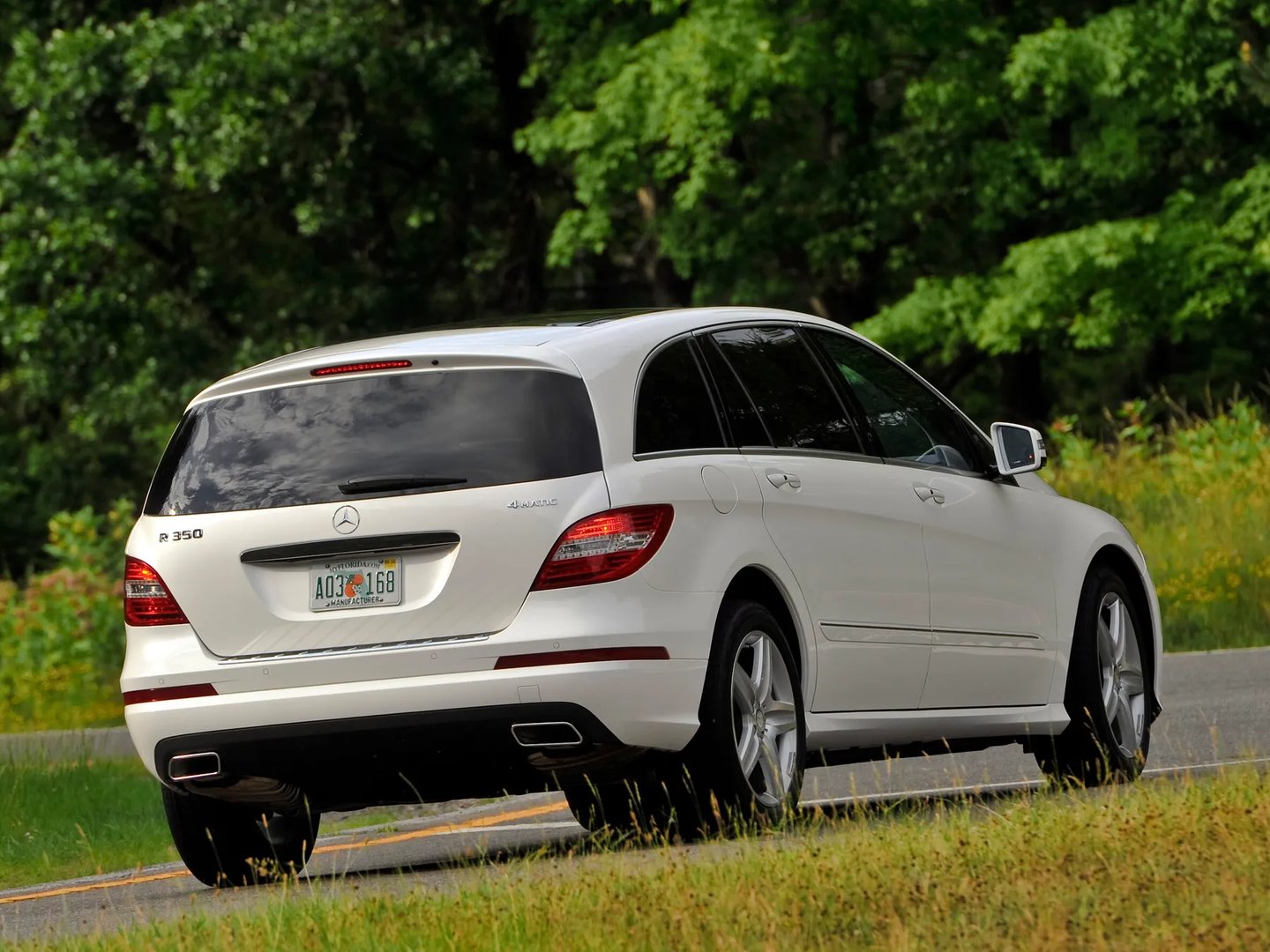 Mercedes_R-Class_1_generation_restyling_2__Minivan__2.jpg