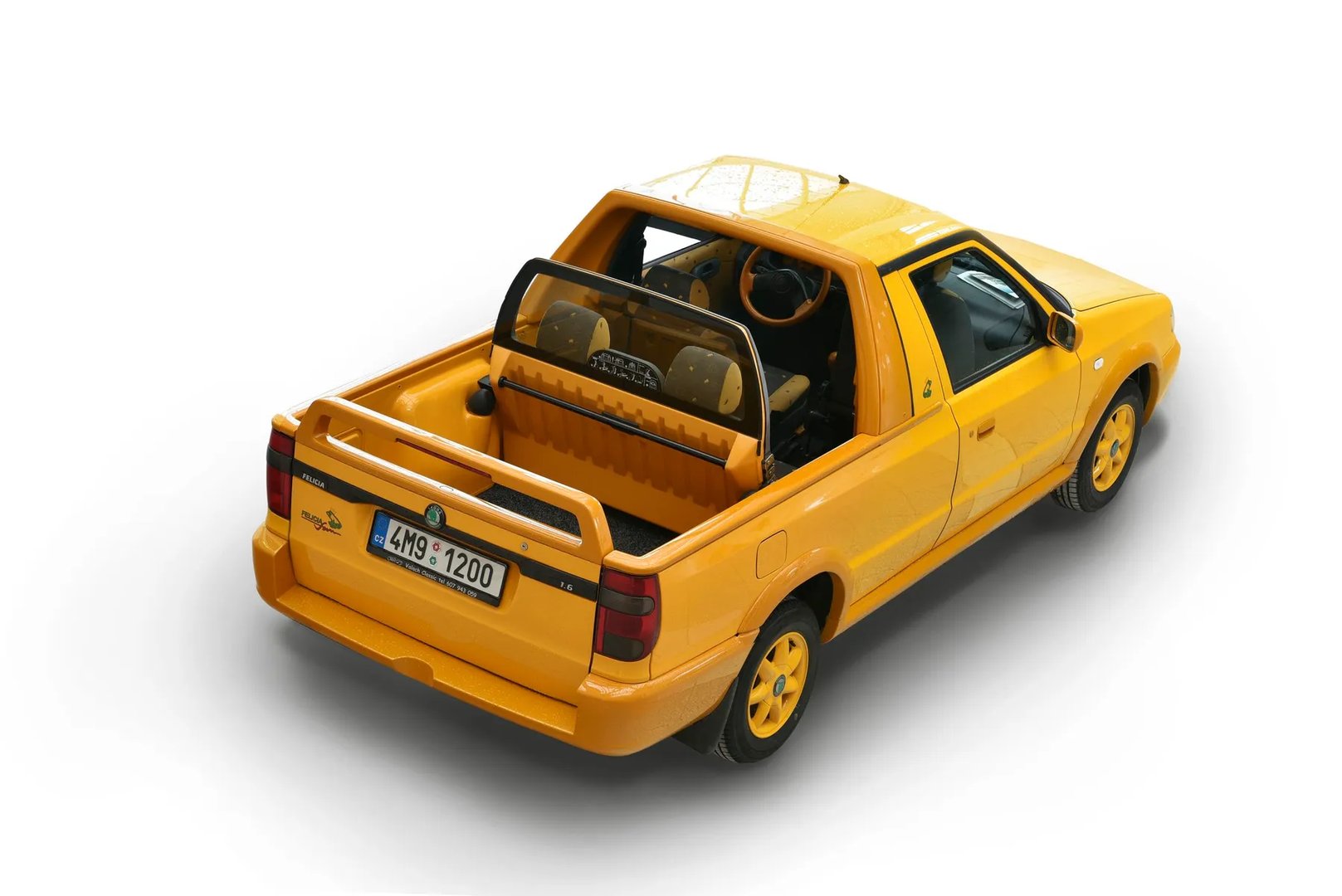 Skoda_Felicia_1_generation__Pickup_single-cab__1.jpg