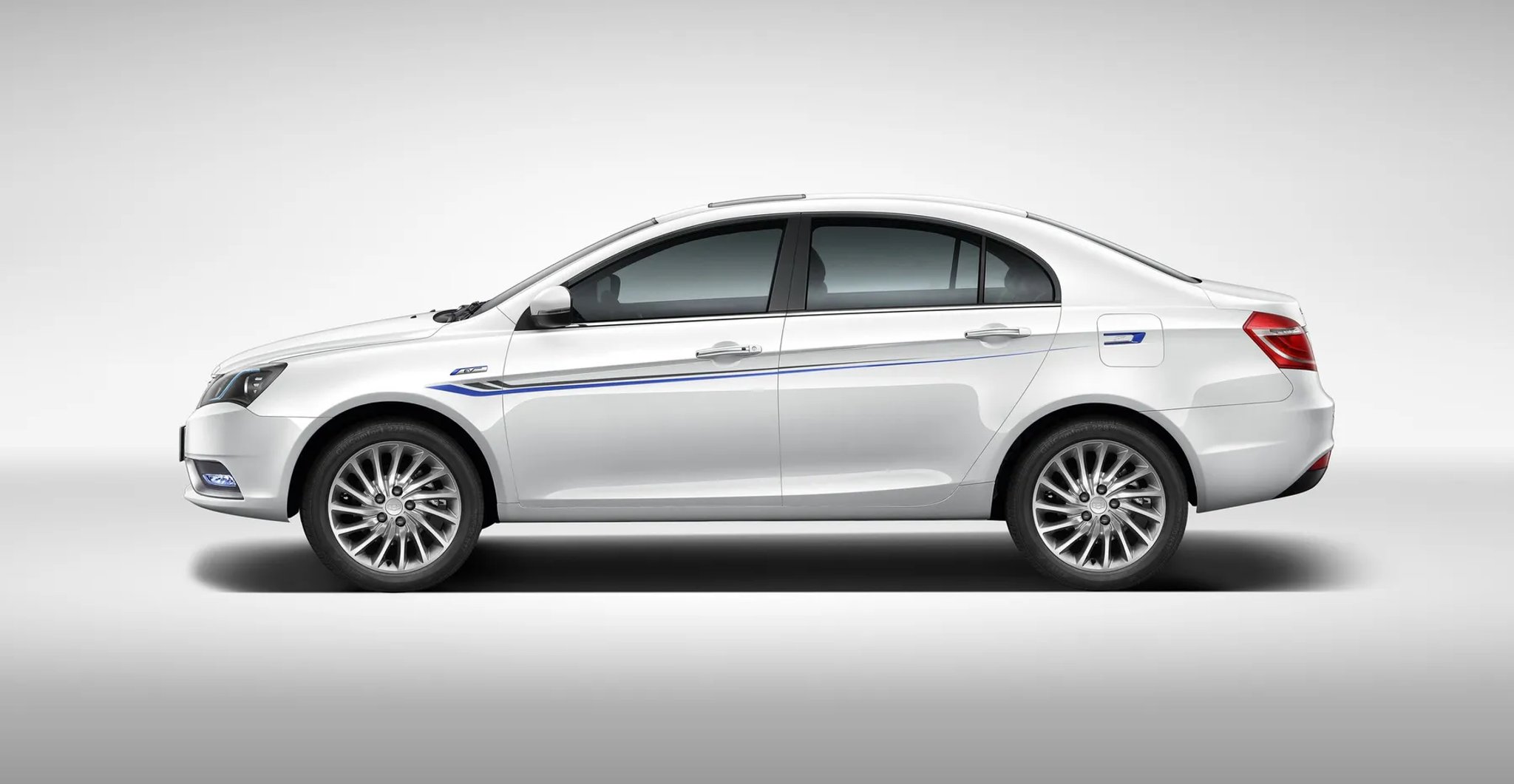 Geely_Emgrand_EV_1_generation__Sedan__4.jpg