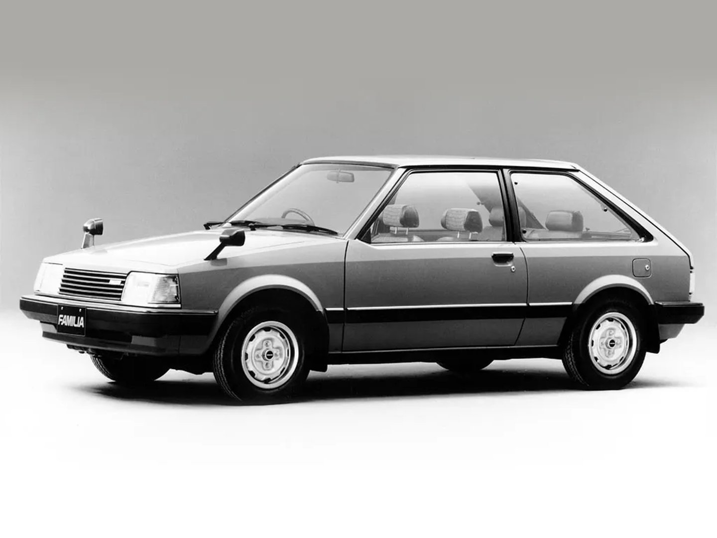 Mazda_Familia_5_generation__Mini_3-doors__6.jpg