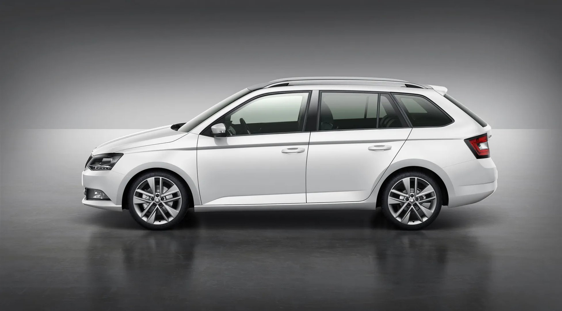 Skoda_Fabia_3_generation__Estate_5-door__10.jpg