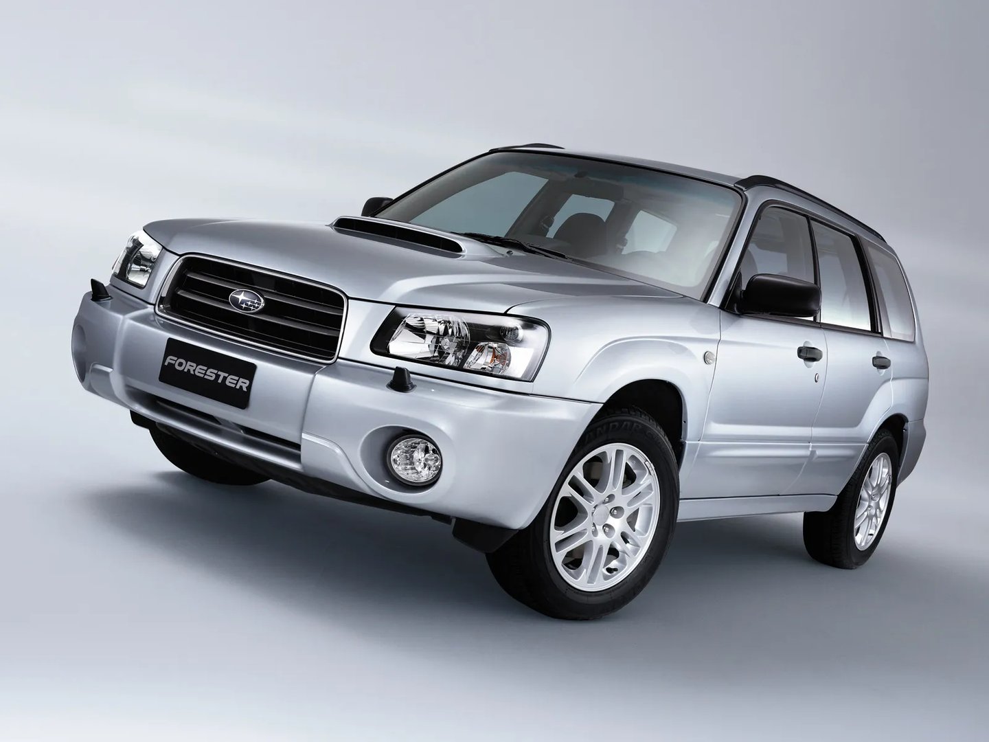 Subaru_Forester_2_generation__SUV_5-doors__8.jpg