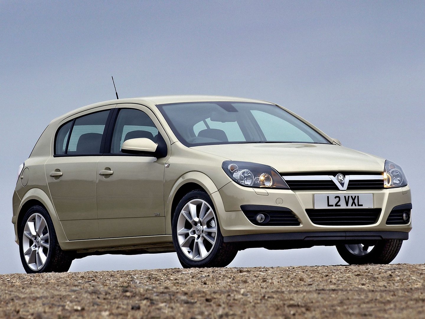 Vauxhall Astra 5 generation