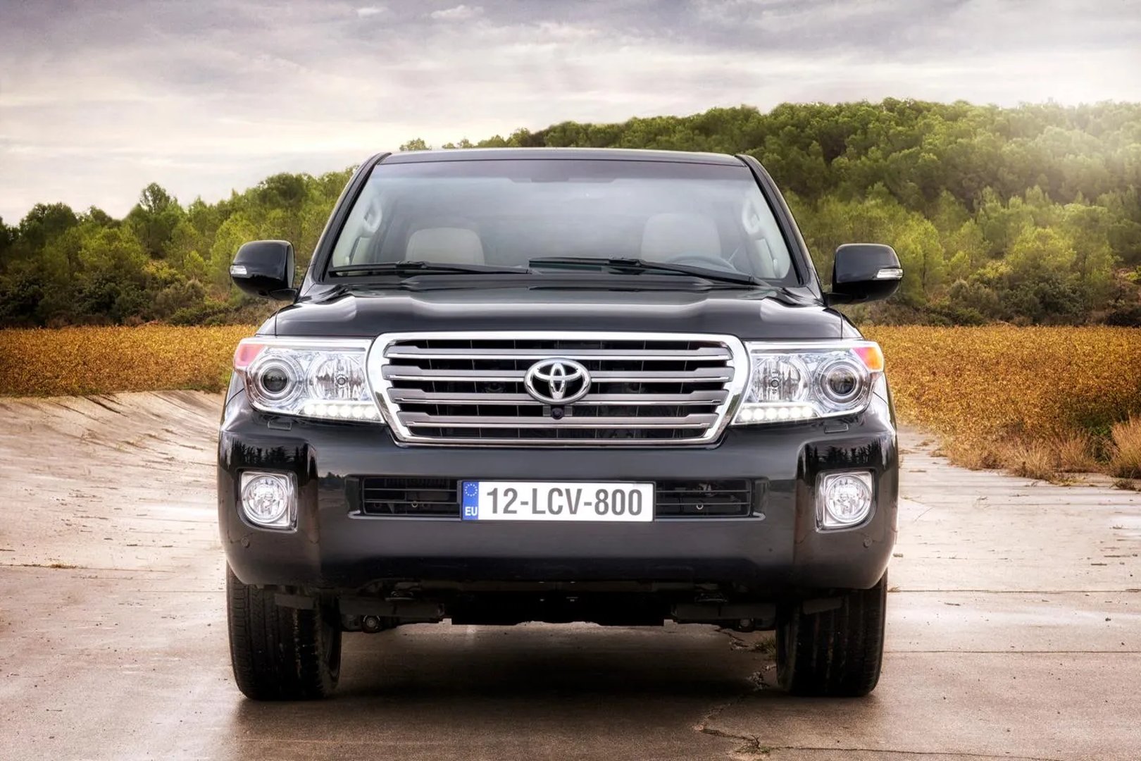 Toyota_LC_11_generation_restyling__SUV_5-doors__2.jpg