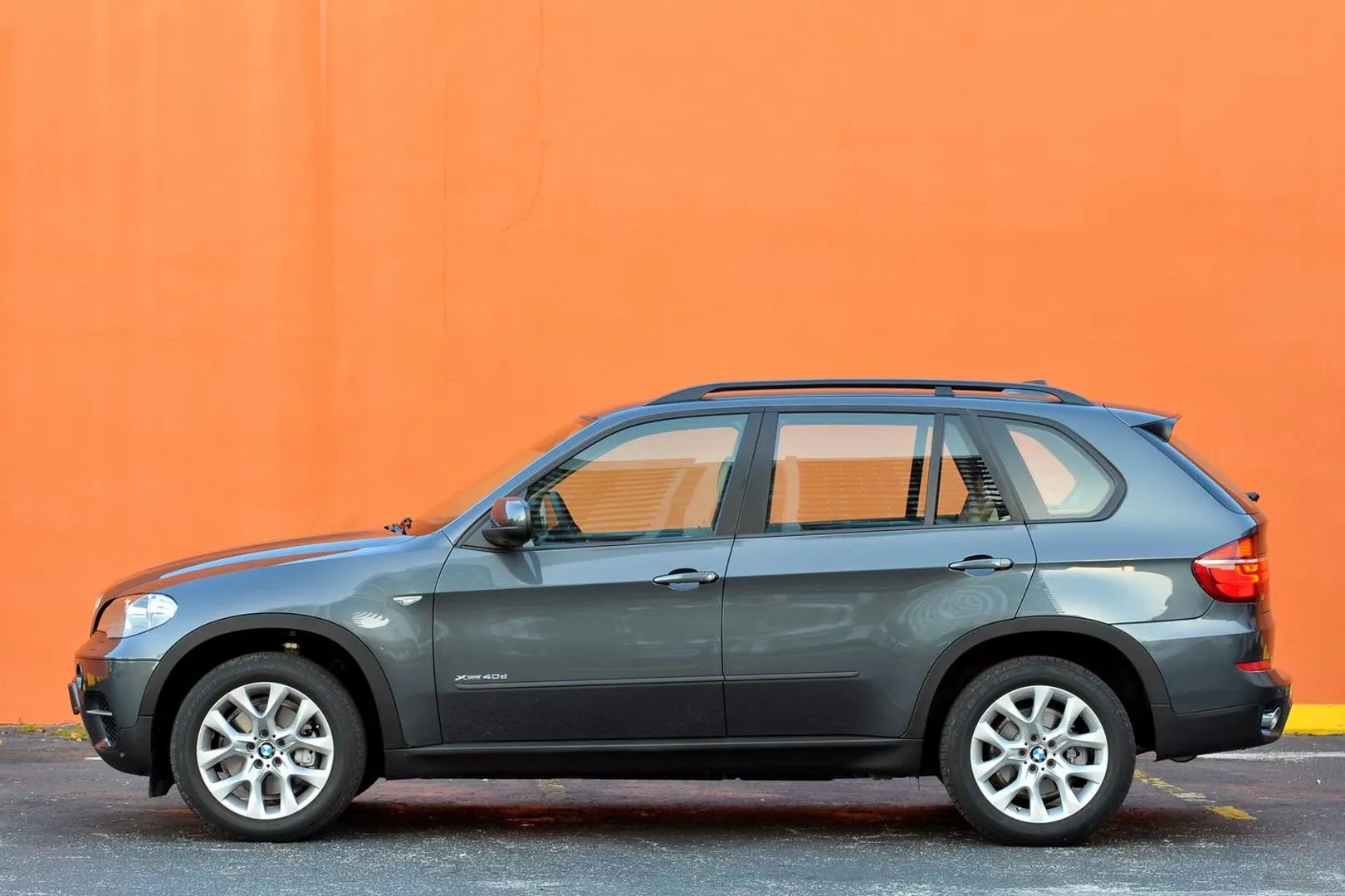 BMW_X5_2_generation_restyling__SUV_5-doors__1.jpg