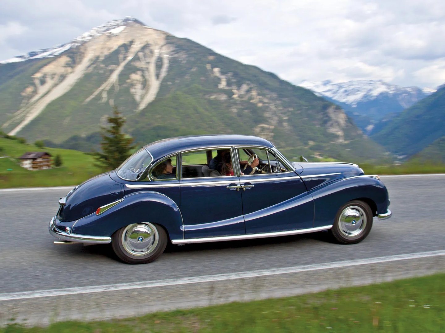 BMW_502_1_generation__Sedan__3.jpg